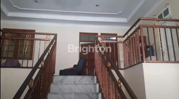 image JUAL RUMAH MEWAH LANTAI MARMER DENGAN KOLAM RENANG DEKAT MABES TNI / HANKAM JAKARTA TIMUR (5)