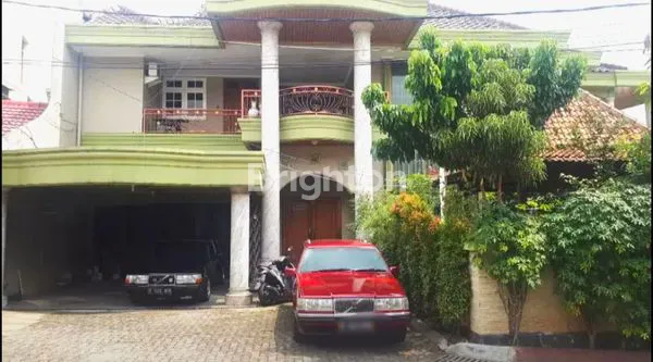 image JUAL RUMAH MEWAH LANTAI MARMER DENGAN KOLAM RENANG DEKAT MABES TNI / HANKAM JAKARTA TIMUR (2)