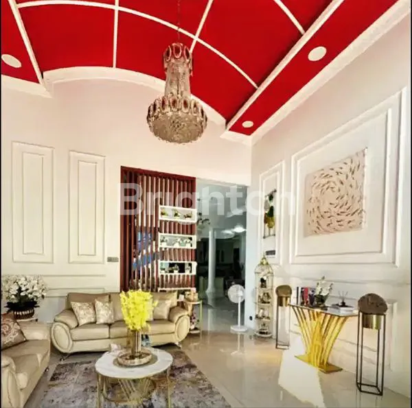 image RUMAH MEWAH DENGAN KOLAM RENANG, GYM DAN BILLARD PRIBADI (5)