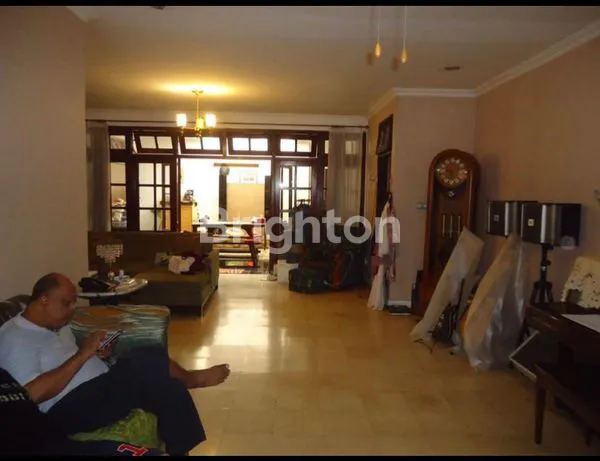 image RUMAH STRATEGIS DI JAKARTA TIMUR (4)