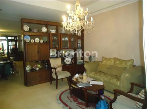 image RUMAH STRATEGIS DI JAKARTA TIMUR (2)