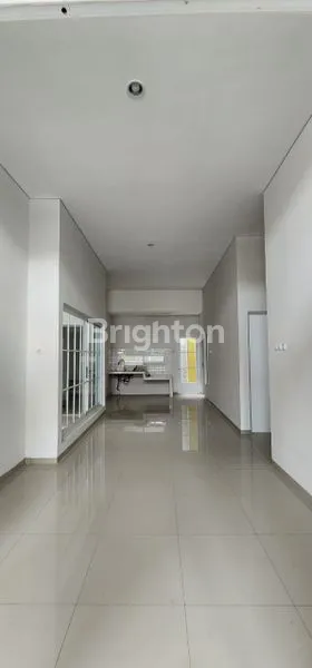 image RUMAH  1 LANTAI, STRATEGIS TENGAH KOTA SOLO, SIAP HUNI, MINIM RENOVASI, AREA FAJAR INDAH (2)