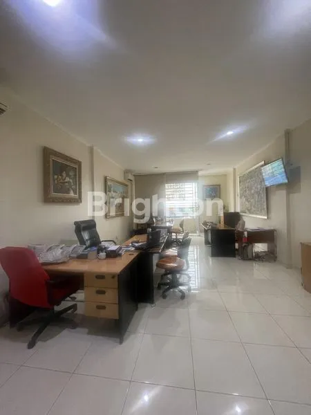 image RUKO DIBAWAH HARGA PASAR STRATEGIS COCOK KANTOR DAN USAHA PANGLIMA POLIM DEKAT BLOK M JAKARTA SELATAN (4)