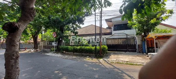 image RUMAH LOKASI STRATEGIS DAERAH RAMAI COCOK UNTUK KOST-KOSTAN DAN USAHA (1)