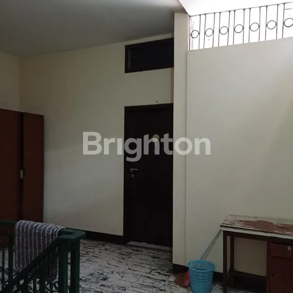 image RUMAH LOKASI STRATEGIS DAERAH RAMAI COCOK UNTUK KOST-KOSTAN DAN USAHA (3)