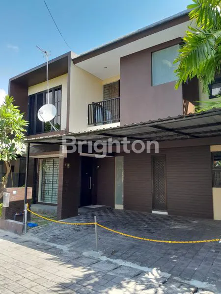 image RUMAH MEWAH 2 LT DI TENGAH KOTA DENPASAR (1)