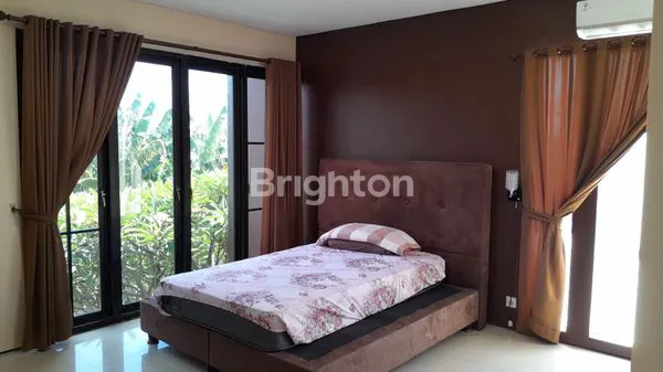 image RUMAH MEWAH 2 LT DI TENGAH KOTA DENPASAR (3)