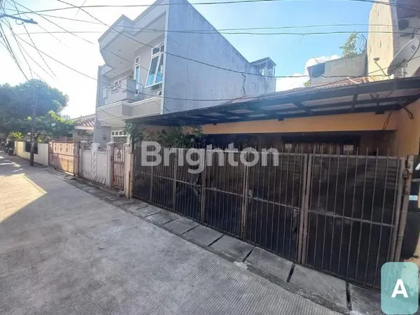 image RUMAH STRATEGIS JL. MANGGA DURI KEPA KEBON JERUK JAKARTA BARAT (5)