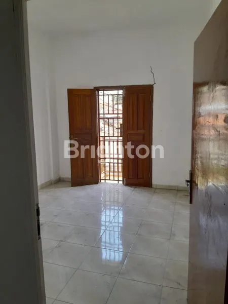 image RUKO 3 LANTAI STRATEGIS DAERAH ROXY JAKARTA PUSAT (2)