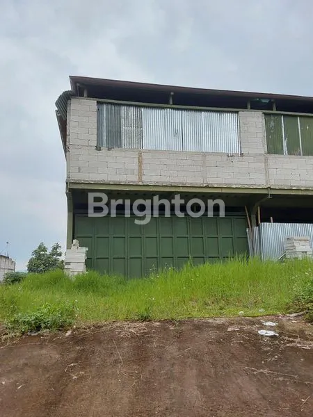 Ruang Usaha dengan Pemandangan Perbukitan