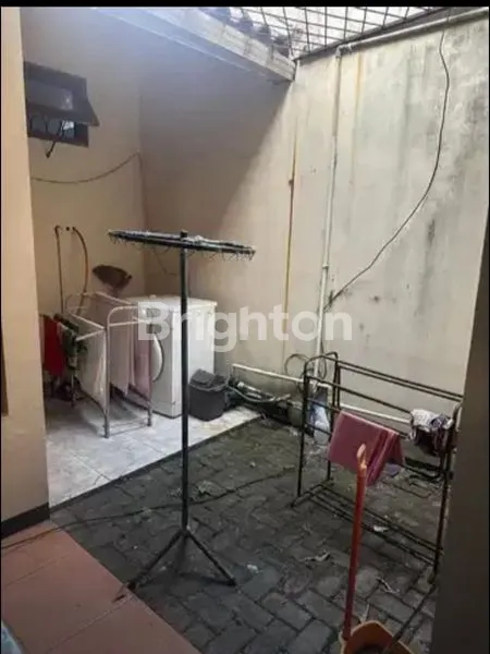 image RUMAH DUA LANTAI SIAP HUNI (6)