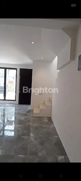 image DIJUAL RUMAH NORTHWEST LAKE (2)