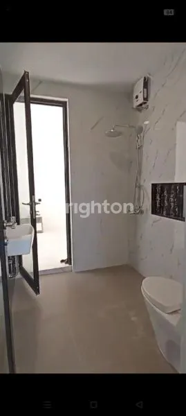 image DIJUAL RUMAH NORTHWEST LAKE (5)