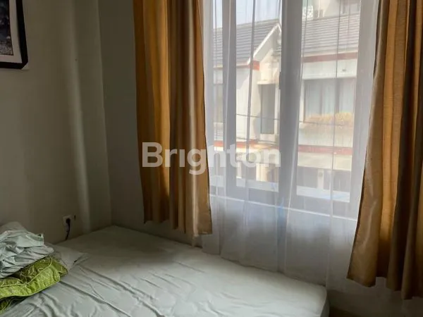 image RUMAH MINIMALIS 2 LANTAI NEO OASIS BINTARO (7)