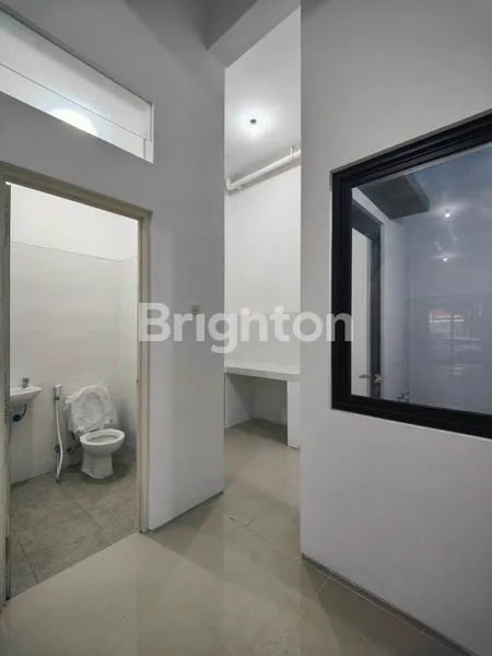 image RUKO TAMBAK REJO - 3 RUKO BERJAJAR BARU GRESS. LOKASI RAMAI PADAT PENDUDUK DAN DI SEBERANG RS SOEWANDHI SURABAYA (5)