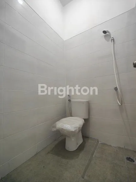 image RUKO TAMBAK REJO - 3 RUKO BERJAJAR BARU GRESS. LOKASI RAMAI PADAT PENDUDUK DAN DI SEBERANG RS SOEWANDHI SURABAYA (8)