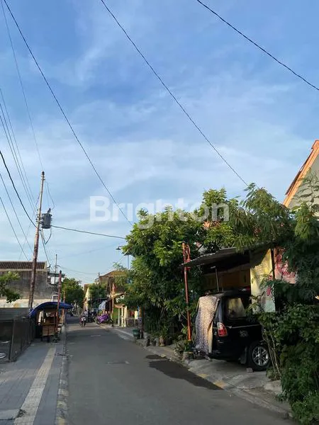 image RUMAH DI MOJO DEPAN SMU (2)