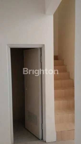 image RUMAH CANTIK MINIMALIS DEKAT RAYA MERT, TOL DAN BANDARA (3)