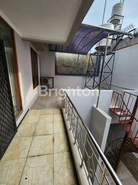 image RUMAH MINIMALIS MODERN DI DHARMAHUSADA (8)