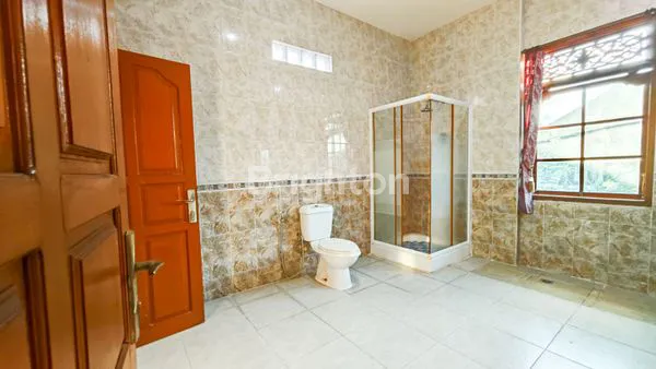 image DIJUAL RUMAH ATAU DISEWAKAN RUMAH DI SANUR (6)