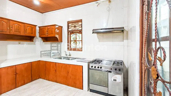 image DIJUAL RUMAH ATAU DISEWAKAN RUMAH DI SANUR (4)