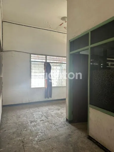 image GUDANG LOSS 2 LANTAI DI JALAN RANGKAH (6)