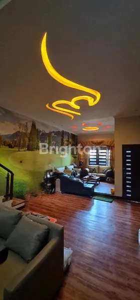 image RUMAH CANTIK STYLE VILLA, 2 LANTAI 5 KAMAR TIDUR, FULLY FURNISHED KUALITAS TERBAIK, DI PADANG SAMBIAN TIDAK JAUH DARI SEKOLAH LENTERA KASIH (6)