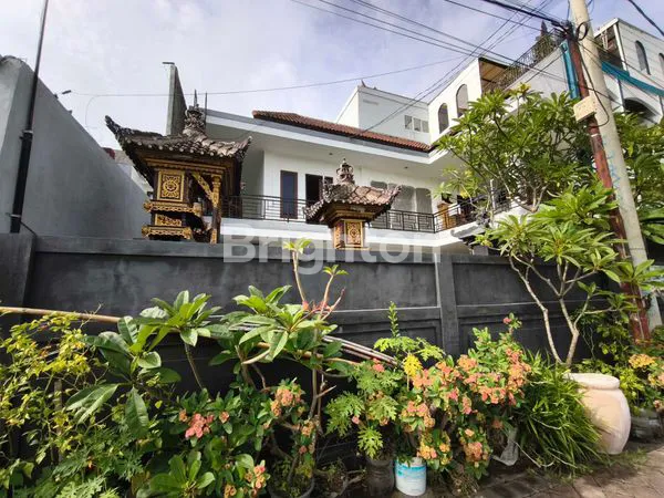 image VILLA 2 LANTAI VIEW SAWAH TENANG DI CANGGU YANG PADAT (8)
