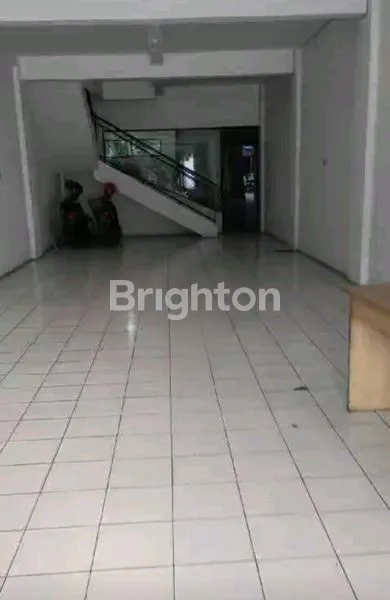 image RUKO DI MOJOKERTO LOKASI SANGAT BAGUS DAN STRATEGIS  DI NOL JALAN, COCOK UNTUK USAHA, KANTOR, ROW JALAN SANGAT LEBAR   (2)