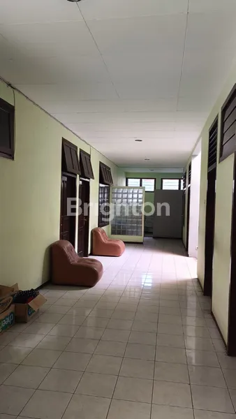 image  RUMAH KUNO KOMERSIEL AREA DEKAT DENGAN RESTO (5)