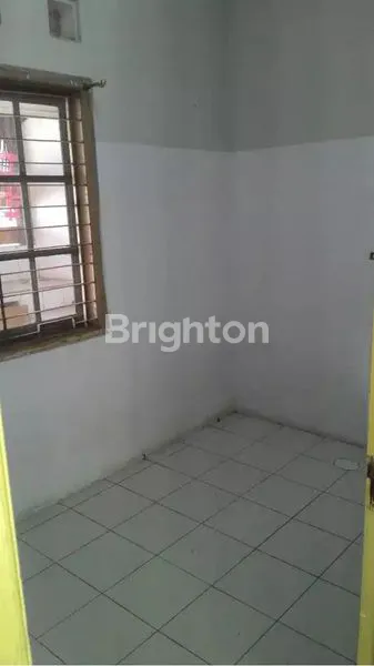 image RUMAH STRATEGIS DI KEMANG PRATAMA BEKASI (5)