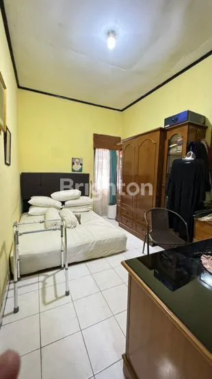 image RUMAH DI KOMPLEK PERUMNAS CIJERAH 1 (6)