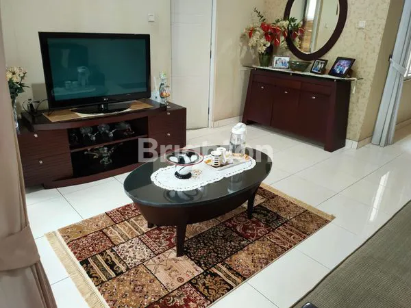 image RUMAH MODERN MINIMALIS 2LT DI CLUSTER KOTA WISATA (4)