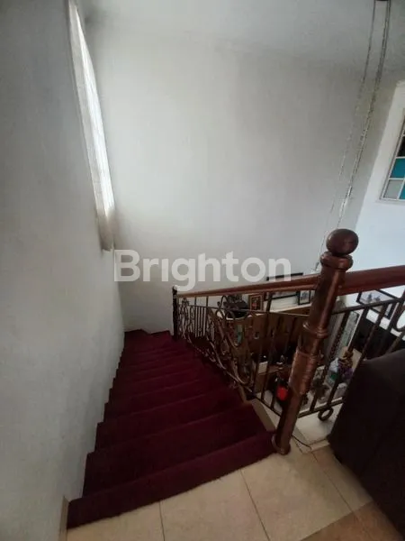 image RUMAH MEWAH DI KOMPLEK CITRA GARDEN MEDAN (6)