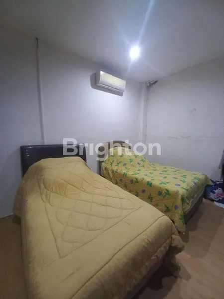 image RUMAH MEWAH DI KOMPLEK CITRA GARDEN MEDAN (5)