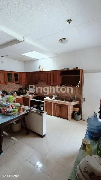 image RUKO 2 LANTAI SIAP PAKAI DI TENGAH KOTA JOMBANG (2)