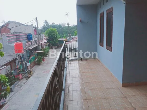 image DIJUAL RUMAH BAGUS 2 LANTAI HARGA SPESIAL PERUMAHAN ALINDA KENCANA PERMAI 2BEKASI UTARA KOTA BEKASI.  (5)