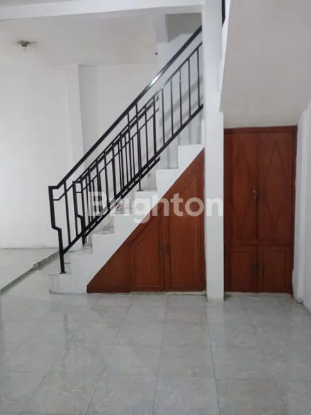 image DIJUAL RUMAH BAGUS 2 LANTAI HARGA SPESIAL PERUMAHAN ALINDA KENCANA PERMAI 2BEKASI UTARA KOTA BEKASI.  (3)