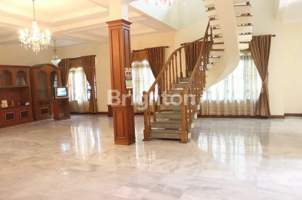 image DIJUAL RUMAH BAGUS HOOK DI KELAPA GADING PERMAI (4)