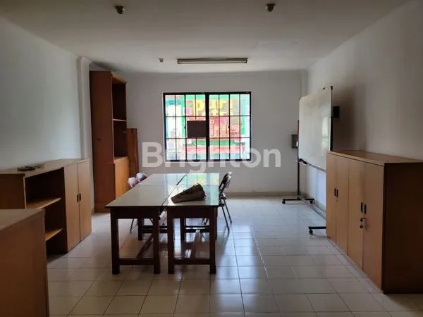 image RUKO DI SENTRA EROPA KOTA WISATA (4)