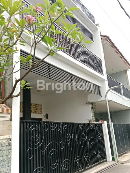 image DISEWAKAN RUMAH ANTAPANI BANDUNG (1)