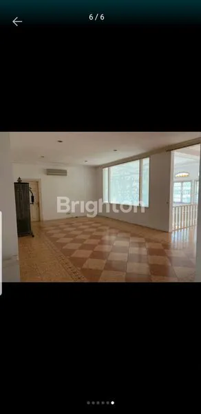 image RUMAH MEWAH DI MENTENG (5)