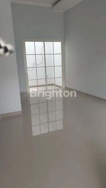 image LEBAK INDAH REGENCY, SCANDINAVIAN MINIMALIS GRESS MURAH SIAP HUNI, 2 LANTAI, SURABAYA TIMUR (2)