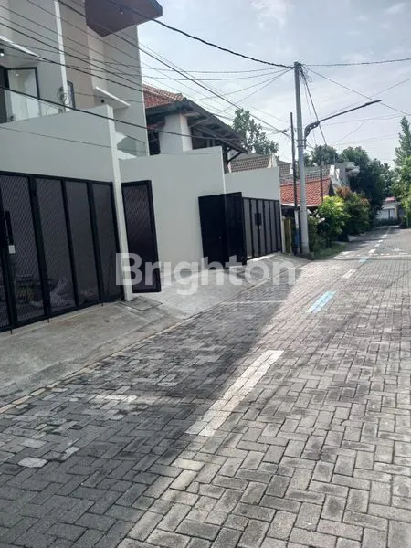 image RUMAH BARU 2 LANTAI DI SEMAMPIR, SANGAT STRATEGIS, 300 METER DARI JALAN MERR (2)