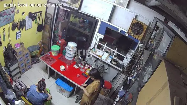 image RUKO 3 LANTAI PINGGIR JALAN RAYA KEMANGGISAN, JAKARTA BARAT (8)