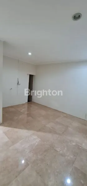 image RUMAH NYAMAN SIAP HUNI DI GADING SERPONG (4)