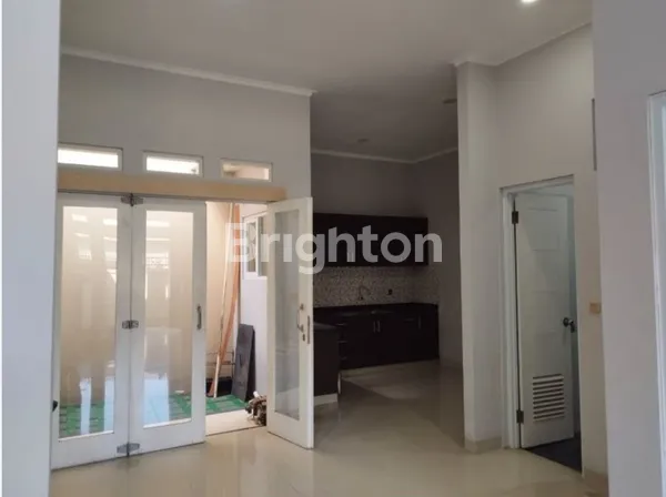 image RUMAH MEWAH BARU RENOVASI JL SAWO PONDOK BENDA PAMULANG  (3)