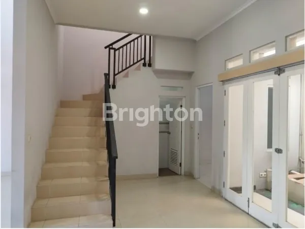 image RUMAH MEWAH BARU RENOVASI JL SAWO PONDOK BENDA PAMULANG  (4)