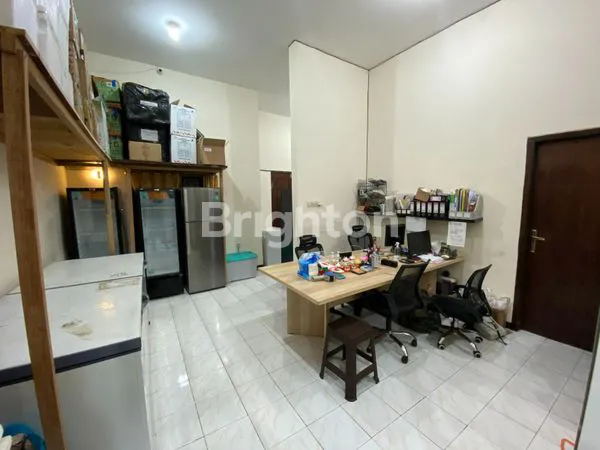 image DIJUAL RUMAH PRODUKSI BISA UNTUK SENTRAL KITCHEN ATAU DAPUR PUSAT DAN JUGA KANTOR BISNIS AREA RESIDENSIAL DAN STRATEGIS DI KOTA MALANG (6)