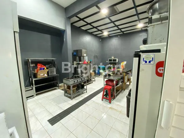 image DIJUAL RUMAH PRODUKSI BISA UNTUK SENTRAL KITCHEN ATAU DAPUR PUSAT DAN JUGA KANTOR BISNIS AREA RESIDENSIAL DAN STRATEGIS DI KOTA MALANG (4)